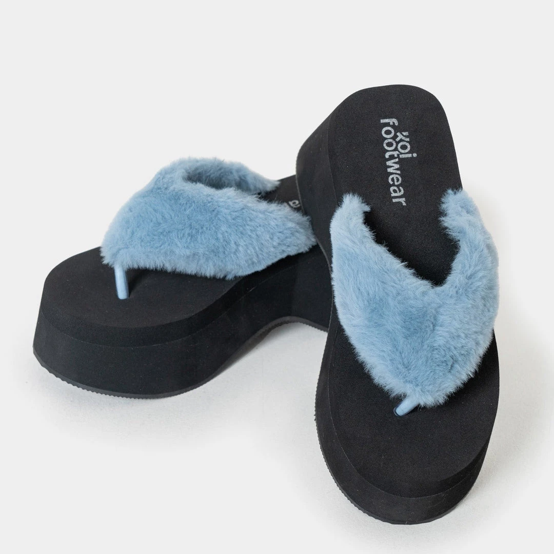 KOI Footwear Sugar Paws Fluffy Blue Flatform Thong Sandals 6 KOI Footwear Sugar Paws Fluffy Blue Flatform Thong Sandals