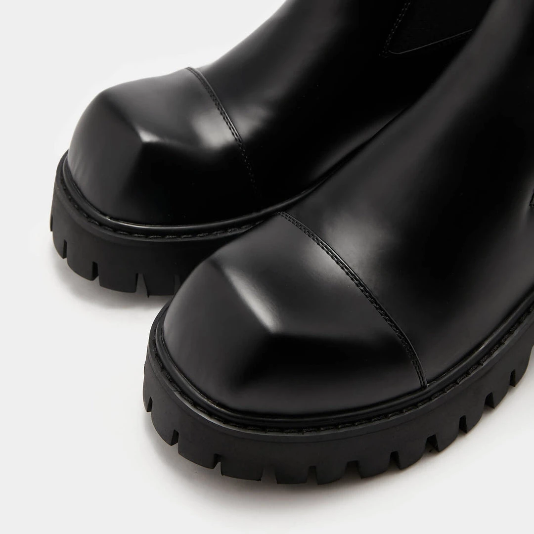 KOI Footwear NEW IN Giver Of Freedom Men's Square Toe Chelsea Boots 5 KOI Footwear NEW IN Giver Of Freedom Men's Square Toe Chelsea Boots