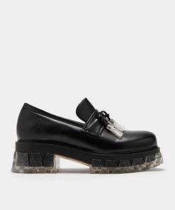 KOI Footwear Three Actions Three Illusions Icy Loafer