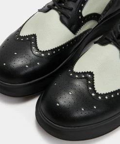 KOI Footwear SS22 Corson Men's Green Brogue Detail Shoes 10 KOI Footwear SS22 Corson Men's Green Brogue Detail Shoes