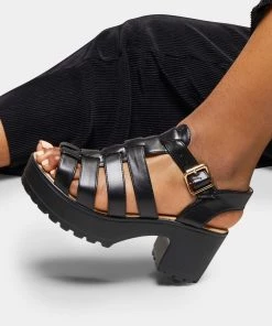 Elegant Shoes Ltd SII Strappy Cleated Sandals WOMEN'S